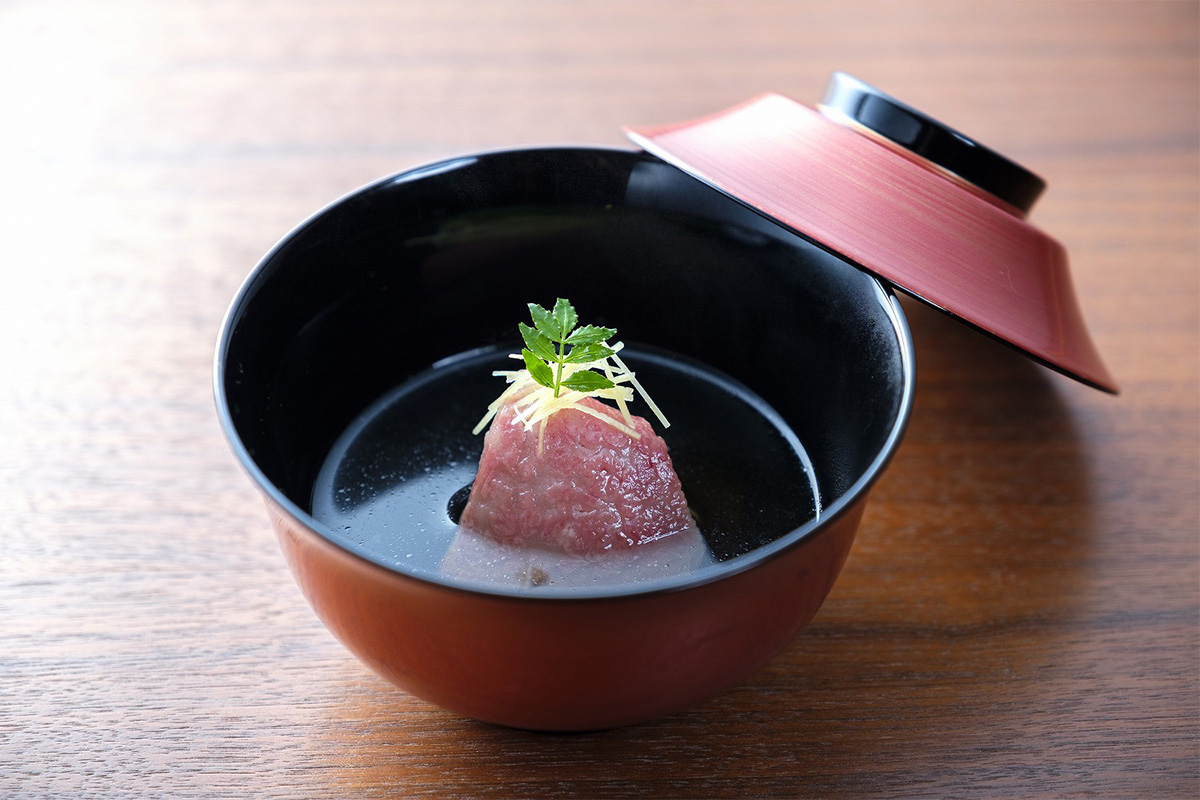 うしのみや東京の料理